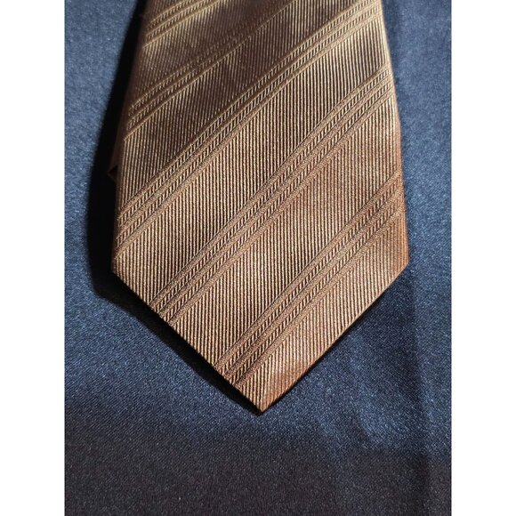 Brooks Brothers Makers 100% Silk Brown Diagonal Striped Mens Necktie Made In U.S - Picture 3 of 9